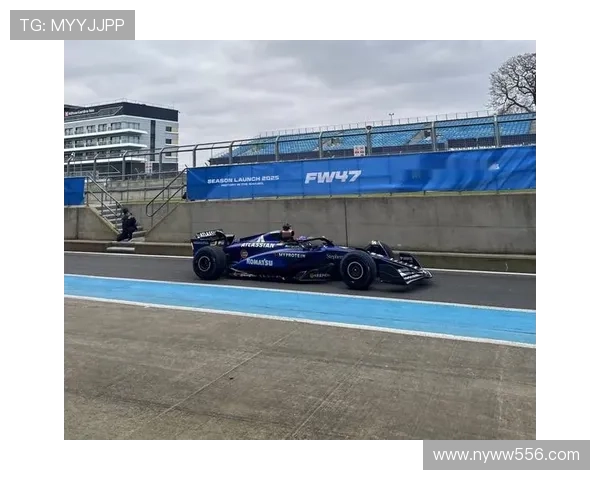 F1赛季最新动态 各大车队竞争激烈 赛事规则与技术革新引关注 F1赛季最新动态 各大车队竞争激烈 赛事规则与技术革新引关注