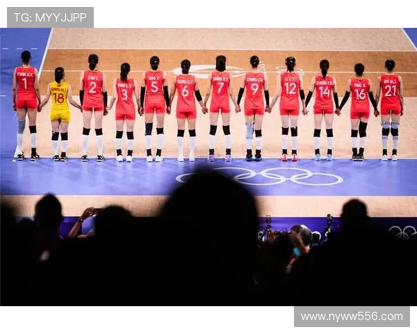 中国女排逆袭夺冠 关键时刻发挥神勇迎来十年一遇的辉煌时刻