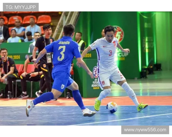 中国足球队备战亚洲杯,重点考察年轻球员实力,冲击四强目标明确 中国足球队备战亚洲杯,重点考察年轻球员实力,冲击四强目标明确