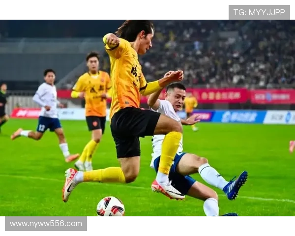 新赛季焦点之战点燃全国球迷热情 各队强援齐聚掀起联赛新高潮盛况 新赛季焦点之战点燃全国球迷热情 各队强援齐聚掀起联赛新高潮盛况