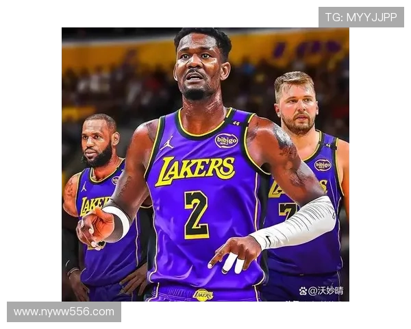 湖人迎关键赛程詹姆斯领衔冲击季后赛席位前景分析走势与联盟格局变化