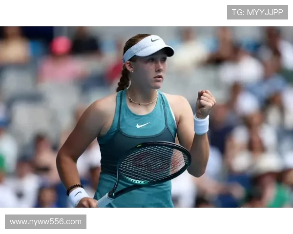 澳网赛场新星崛起豪取连胜震撼四强席位持续引发全球网坛热议热潮